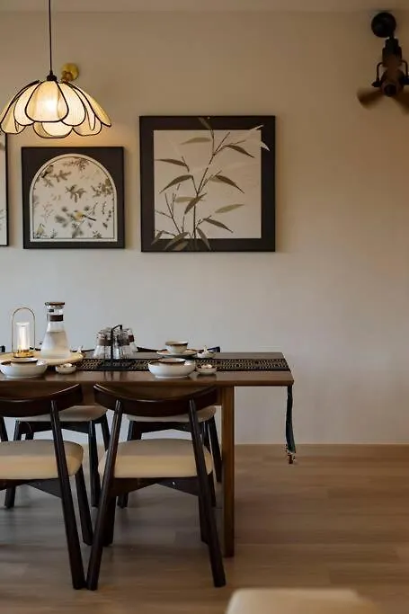 בית נופש The Grove Cottage - ג'והור בהרו מלזיה